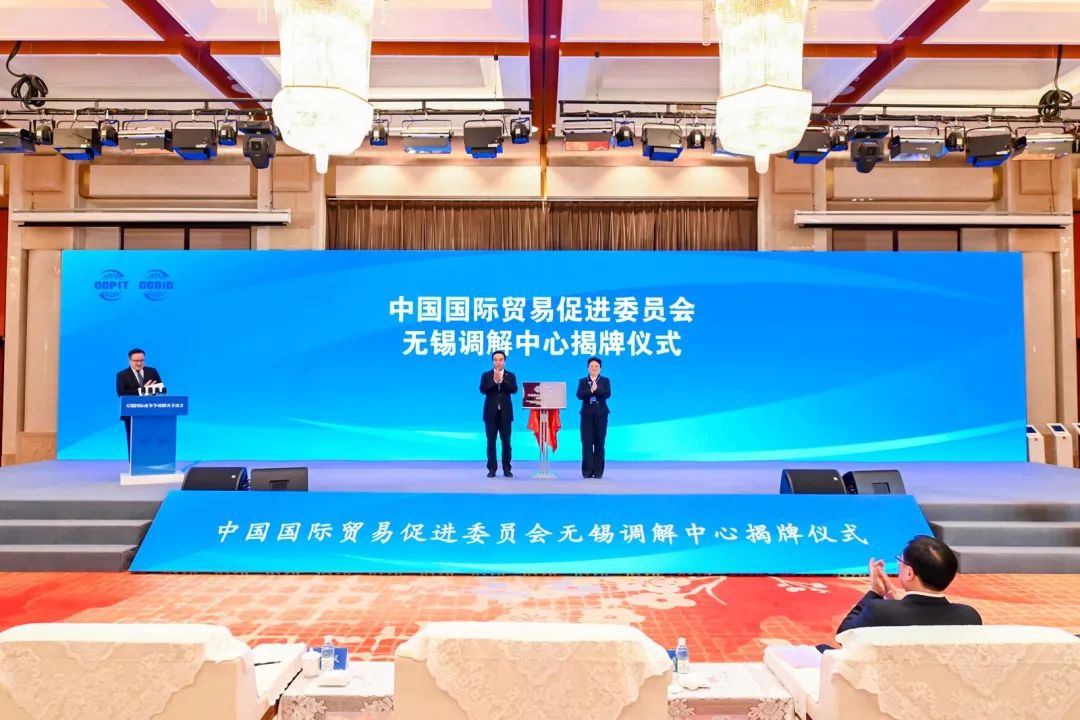 2-2410140T04J40.jpg